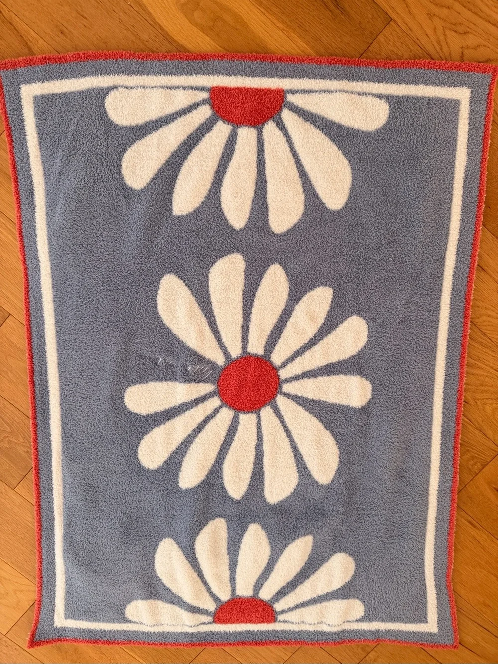 Daisy Baby Blanket with White Petals and Red Centers